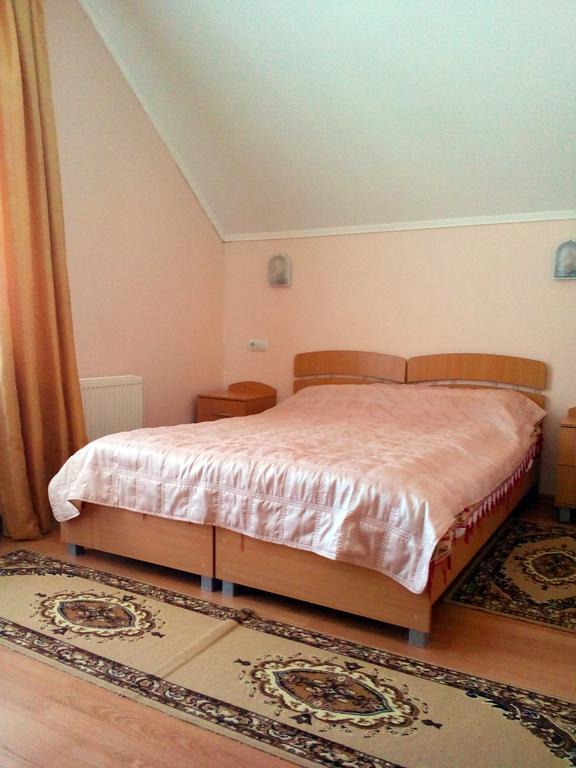 Hotel Sadiba "Lisova Pisnia" Siniak Zewnętrze zdjęcie